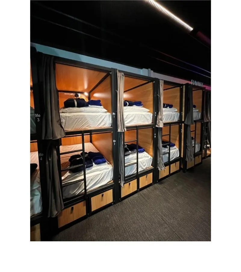Capsuleaccom Hostel ゴールドコースト