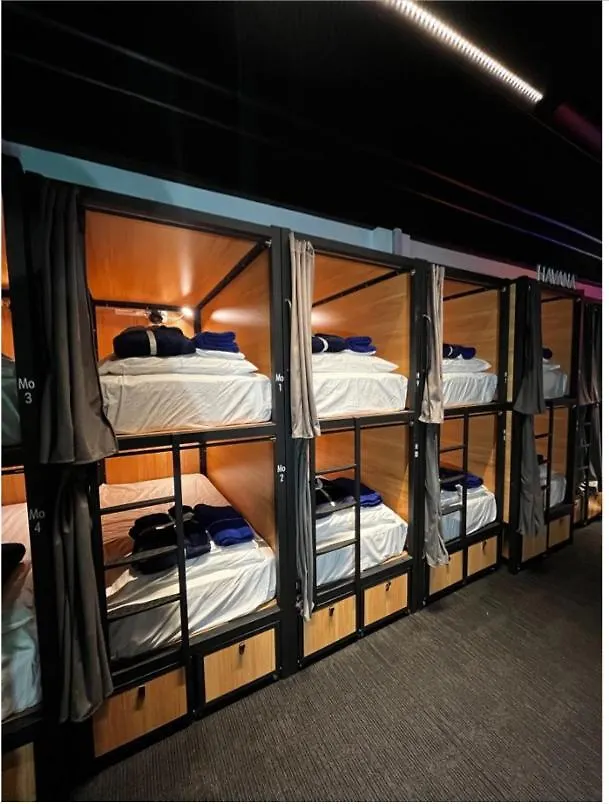 Capsuleaccom Hostel ゴールドコースト
